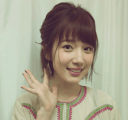 内田真礼
