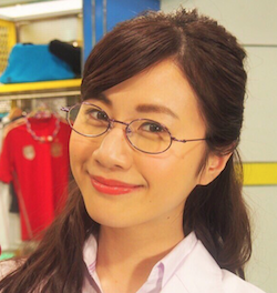 大伴理奈