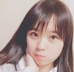 我妻美月