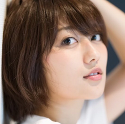 奥山かずさ