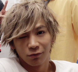 鶴田亮介