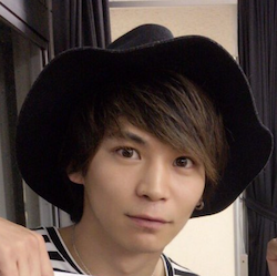 鶴田亮介