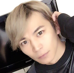 鶴田亮介