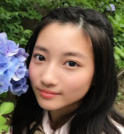 川島鈴遥
