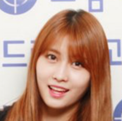 モモ(TWICE)