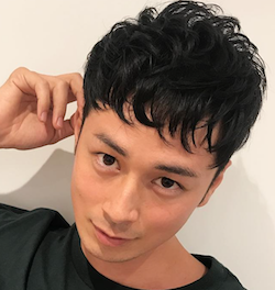 夕輝壽太