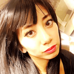 安井友梨