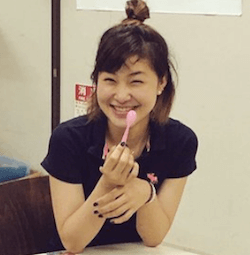 村上佳菜子