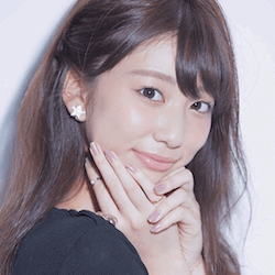 山崎萌香