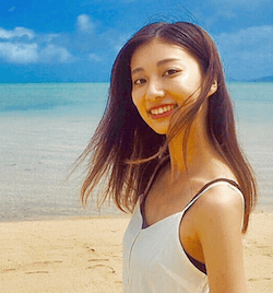 山崎萌香