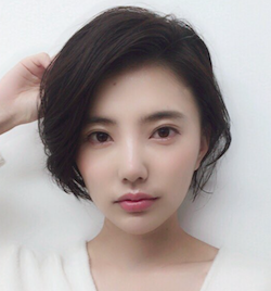 山本亜依