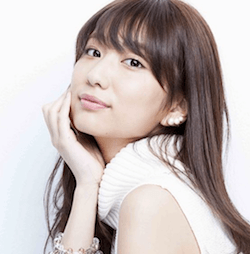 山崎萌香
