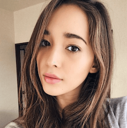 園田ケリー