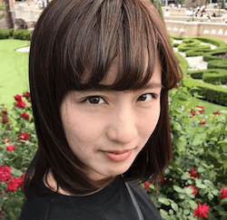 えのきさりな
