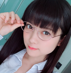 桃月なしこ
