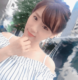 秋山ゆずき